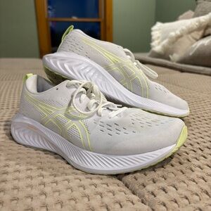 ASICS Women’s Gel-Excite 10 Running Shoes, Size 7.5